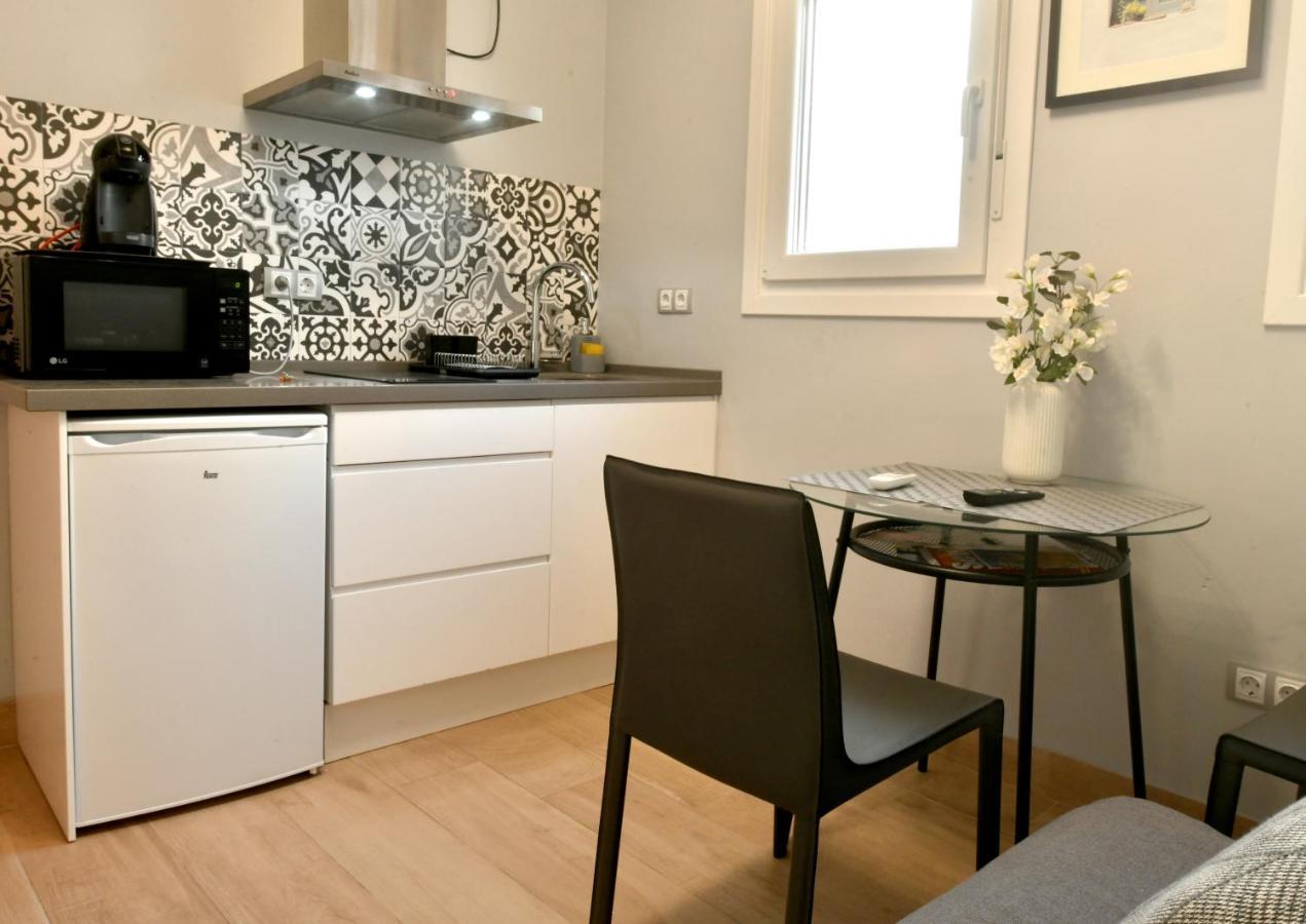Ms4 Apartamentos Nervion Siviglia Esterno foto