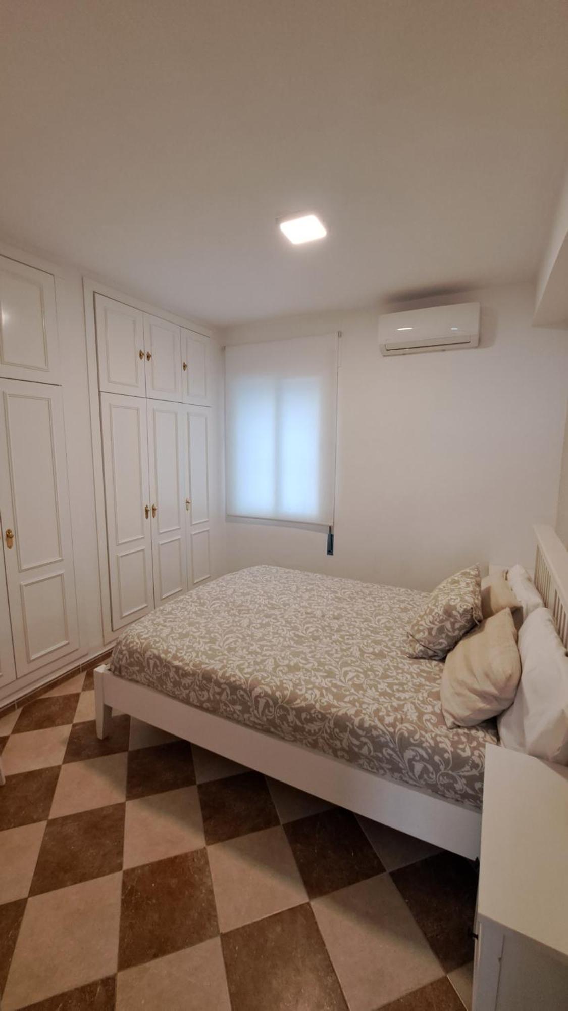 Ms4 Apartamentos Nervion Siviglia Esterno foto