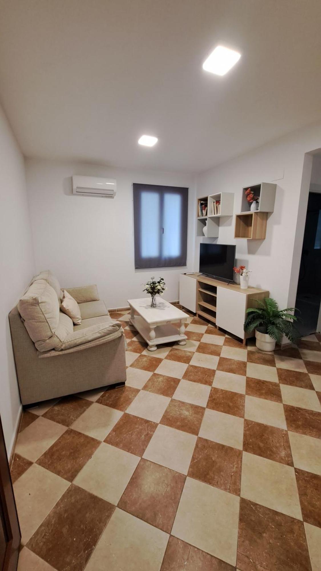 Ms4 Apartamentos Nervion Siviglia Esterno foto