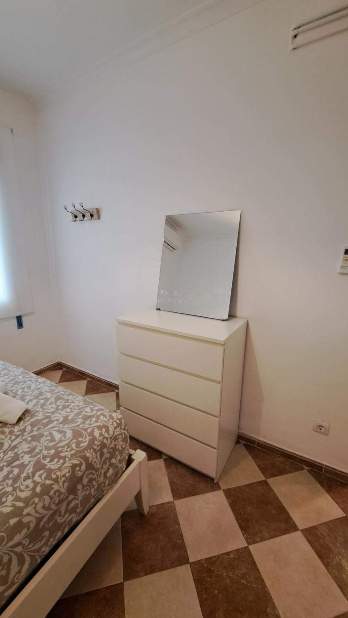 Ms4 Apartamentos Nervion Siviglia Esterno foto